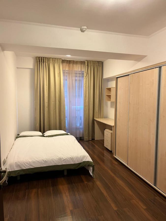 Large 2 Bedroom Apartment Soseaua Nordului Bucharest Exterior photo